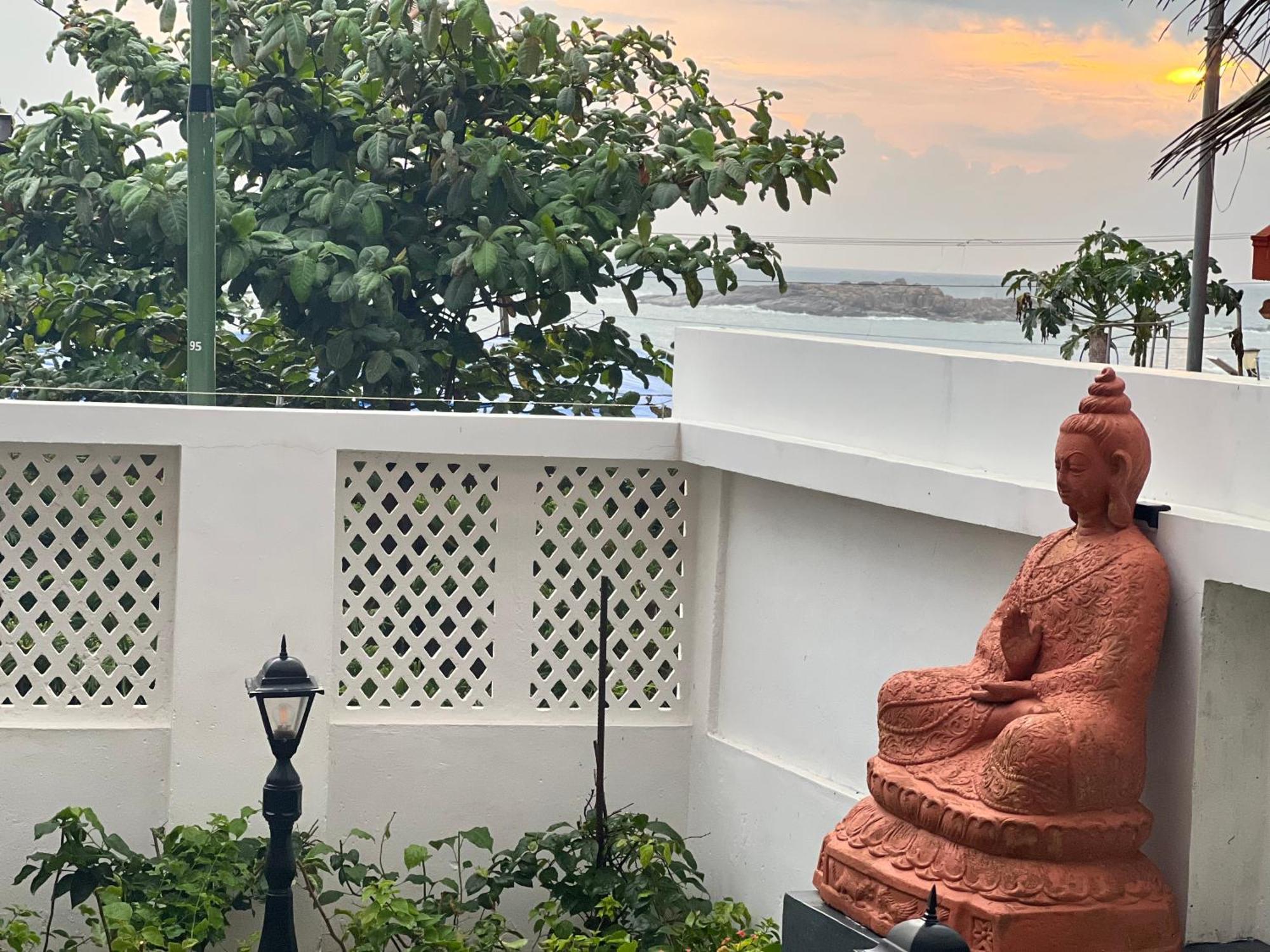 Buddha Beach Hotel Kovalam Zewnętrze zdjęcie